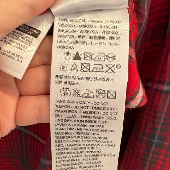Levi’s Size XL Extra Large Soft Red Plaid Button Down Shirt - Picture 5 of 5